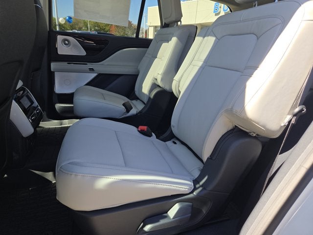 2027 Lincoln Aviator Reserve