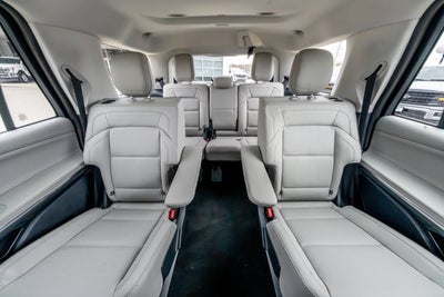 2026 Lincoln Navigator Premiere