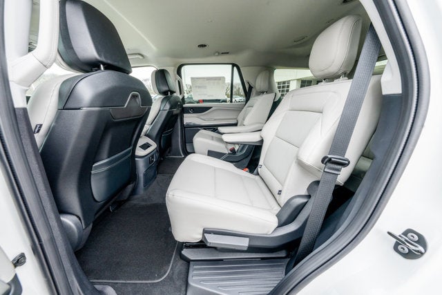 2026 Lincoln Navigator Premiere