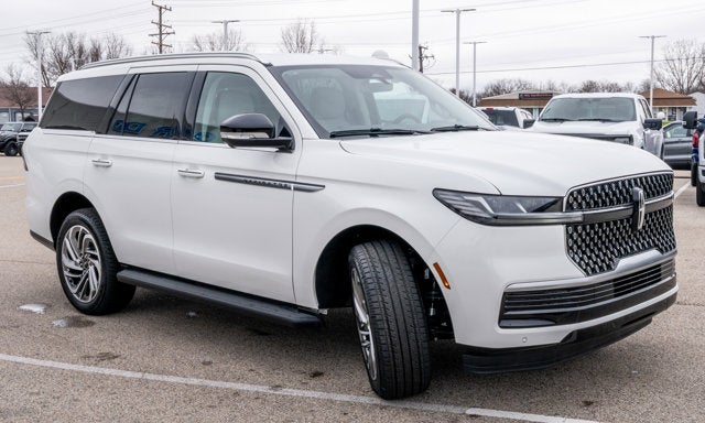 2026 Lincoln Navigator Premiere