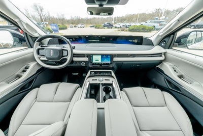 2026 Lincoln Navigator Premiere