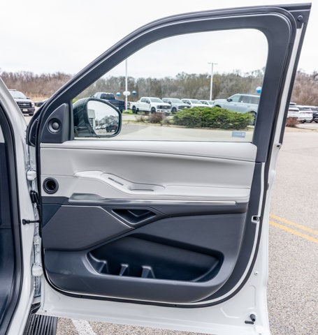 2026 Lincoln Navigator Premiere