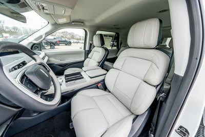 2026 Lincoln Navigator Premiere