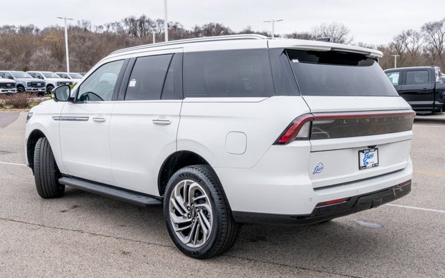 2026 Lincoln Navigator Premiere