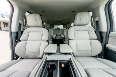 2026 Lincoln Navigator Premiere