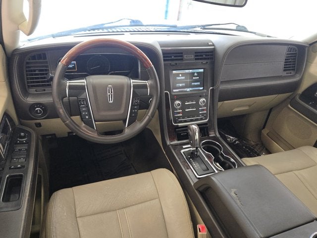2015 Lincoln Navigator L Base