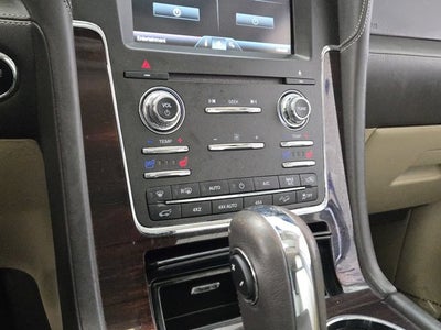 2015 Lincoln Navigator L Base