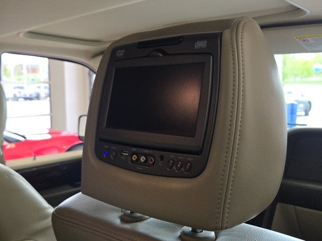 2015 Lincoln Navigator L Base