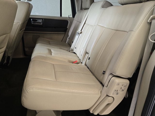 2015 Lincoln Navigator L Base