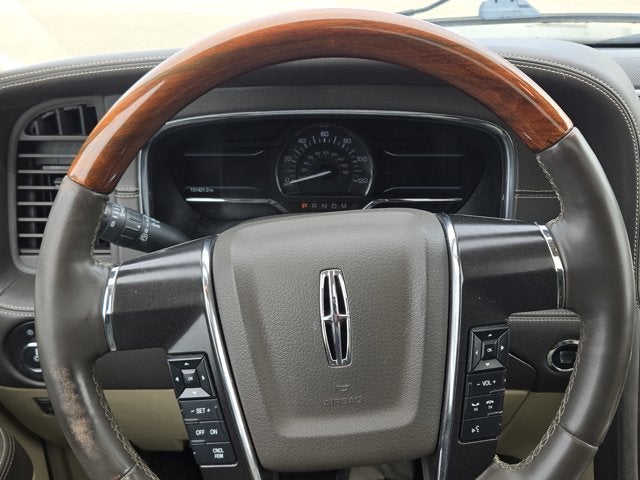 2015 Lincoln Navigator L Base