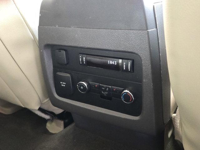 2015 Lincoln Navigator L Base