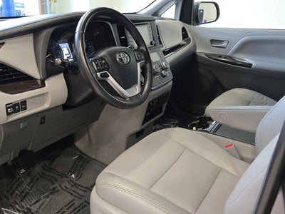 2019 Toyota Sienna XLE Premium AWD
