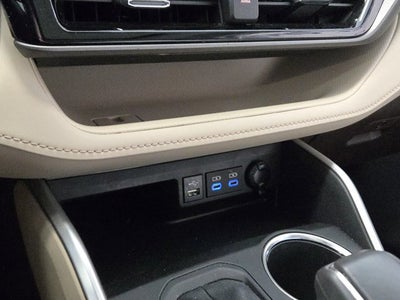 2022 Toyota Highlander XLE AWD