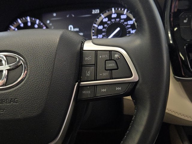 2022 Toyota Highlander XLE AWD