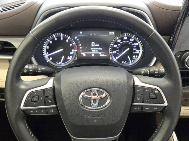 2022 Toyota Highlander XLE AWD