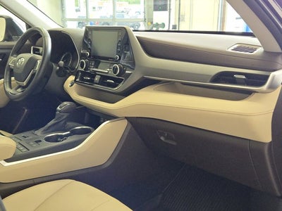 2022 Toyota Highlander XLE AWD