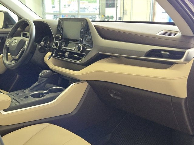 2022 Toyota Highlander XLE AWD