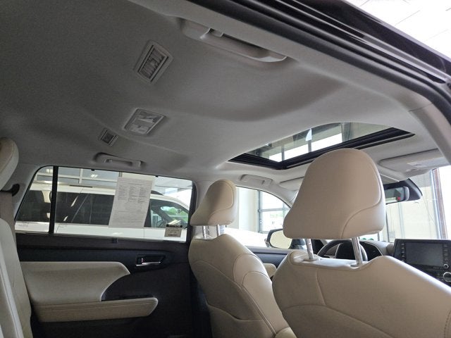 2022 Toyota Highlander XLE AWD
