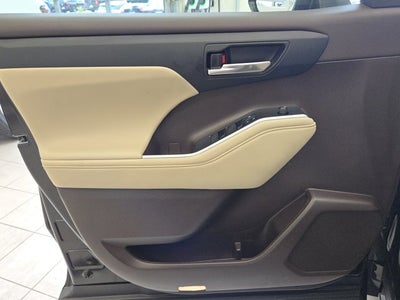 2022 Toyota Highlander XLE AWD