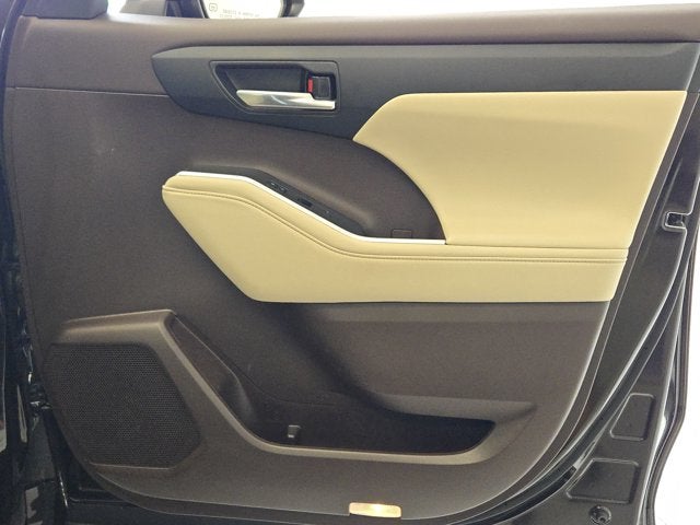 2022 Toyota Highlander XLE AWD