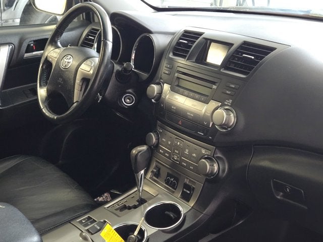 2010 Toyota Highlander SE