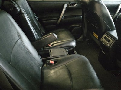 2010 Toyota Highlander SE