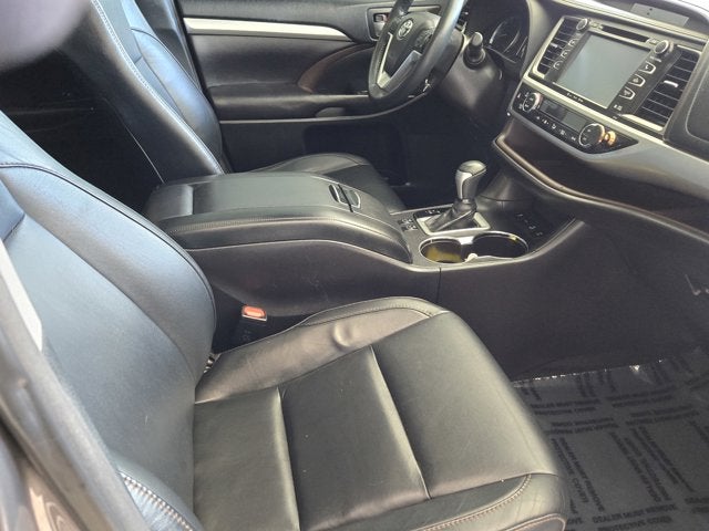 2016 Toyota Highlander XLE V6 AWD