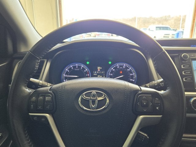2016 Toyota Highlander XLE V6 AWD