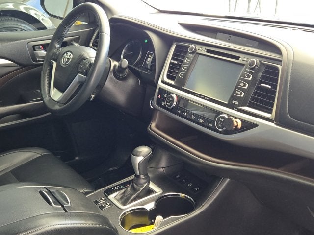 2016 Toyota Highlander XLE V6 AWD