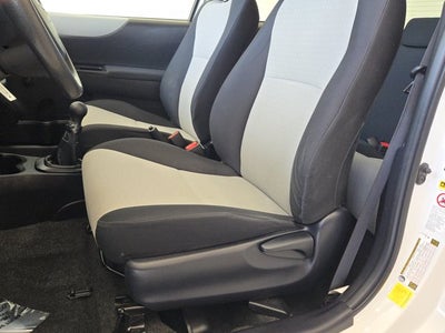 2014 Toyota Yaris L