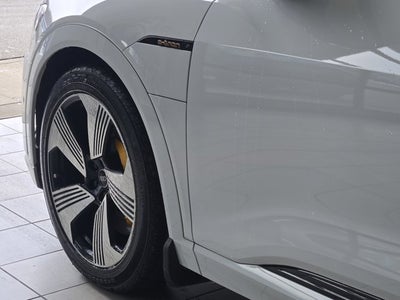 2022 Audi e-tron Premium Plus AWD