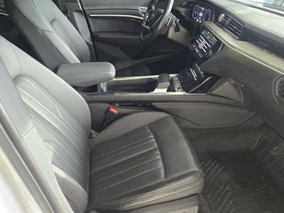 2022 Audi e-tron Premium Plus AWD