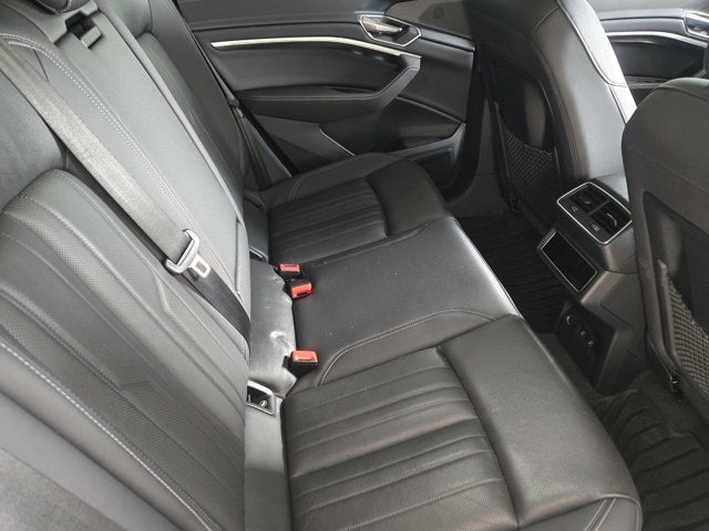 2022 Audi e-tron Premium Plus AWD