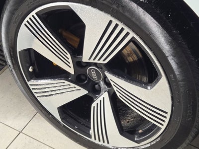 2022 Audi e-tron Premium Plus AWD