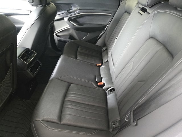 2022 Audi e-tron Premium Plus AWD