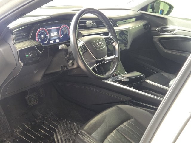 2022 Audi e-tron Premium Plus AWD
