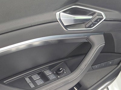 2022 Audi e-tron Premium Plus AWD