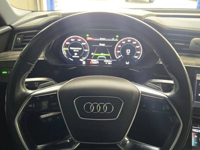 2022 Audi e-tron Premium Plus AWD