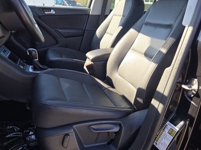 2015 Volkswagen Tiguan SE