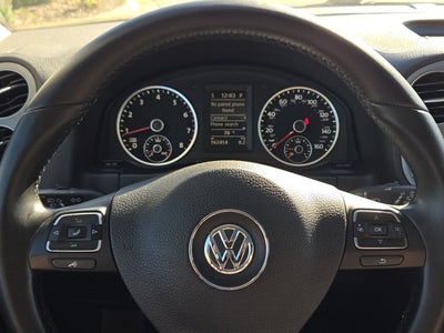 2015 Volkswagen Tiguan SE