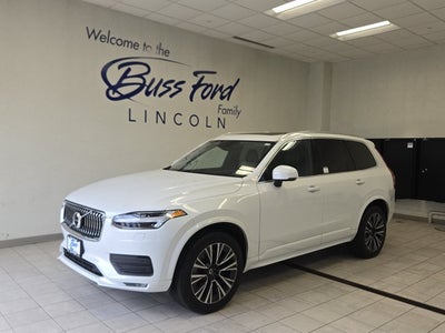 2022 Volvo XC90 T6 Momentum AWD