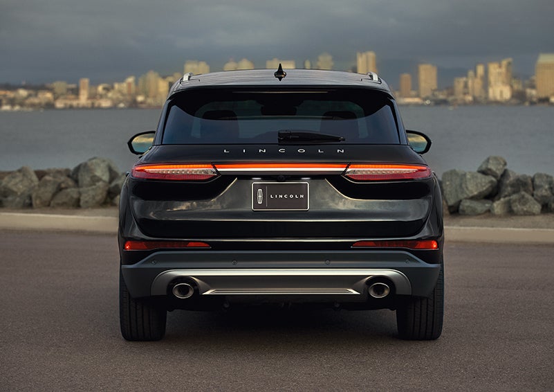 The rear lighting of the 2024 Lincoln Corsair® SUV spans the entire width of the vehicle. | Buss Lincoln in McHenry IL