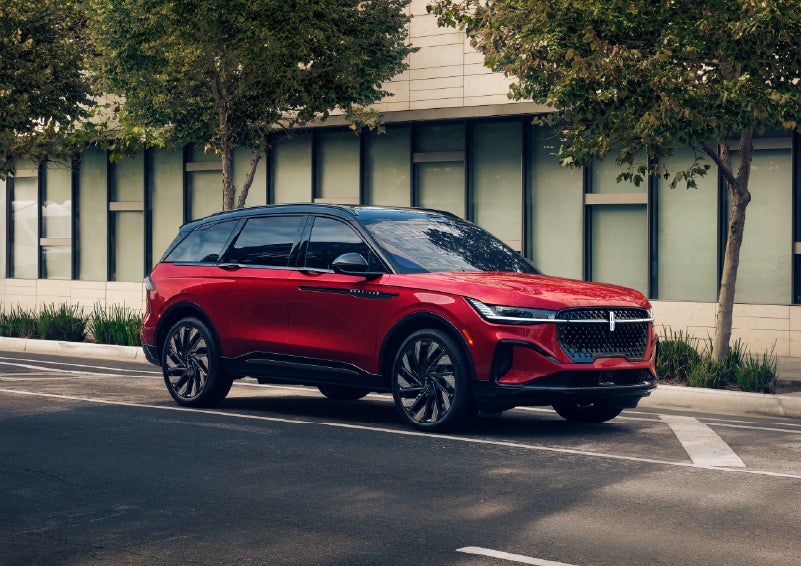 2026 Lincoln Nautilus® SUV with the available Jet Appearance Package and Hybrid transmission. | Buss Lincoln in McHenry IL