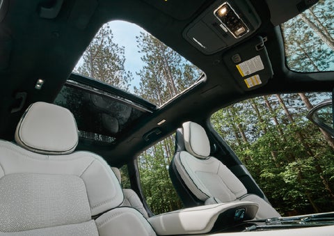 The front seats of a 2027 Lincoln Aviator® Black Label™ SUV | Buss Lincoln in McHenry IL