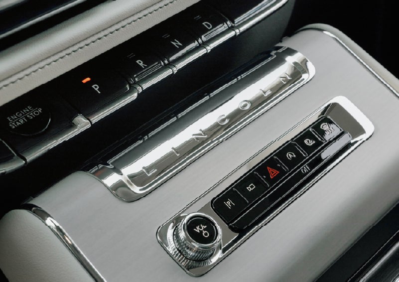 The piano key gear selector of a 2027 Lincoln Aviator® Back Label™ SUV. | Buss Lincoln in McHenry IL